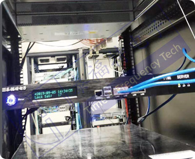 NTP服務(wù)器上架實景圖 NTP服務(wù)器上架實景圖